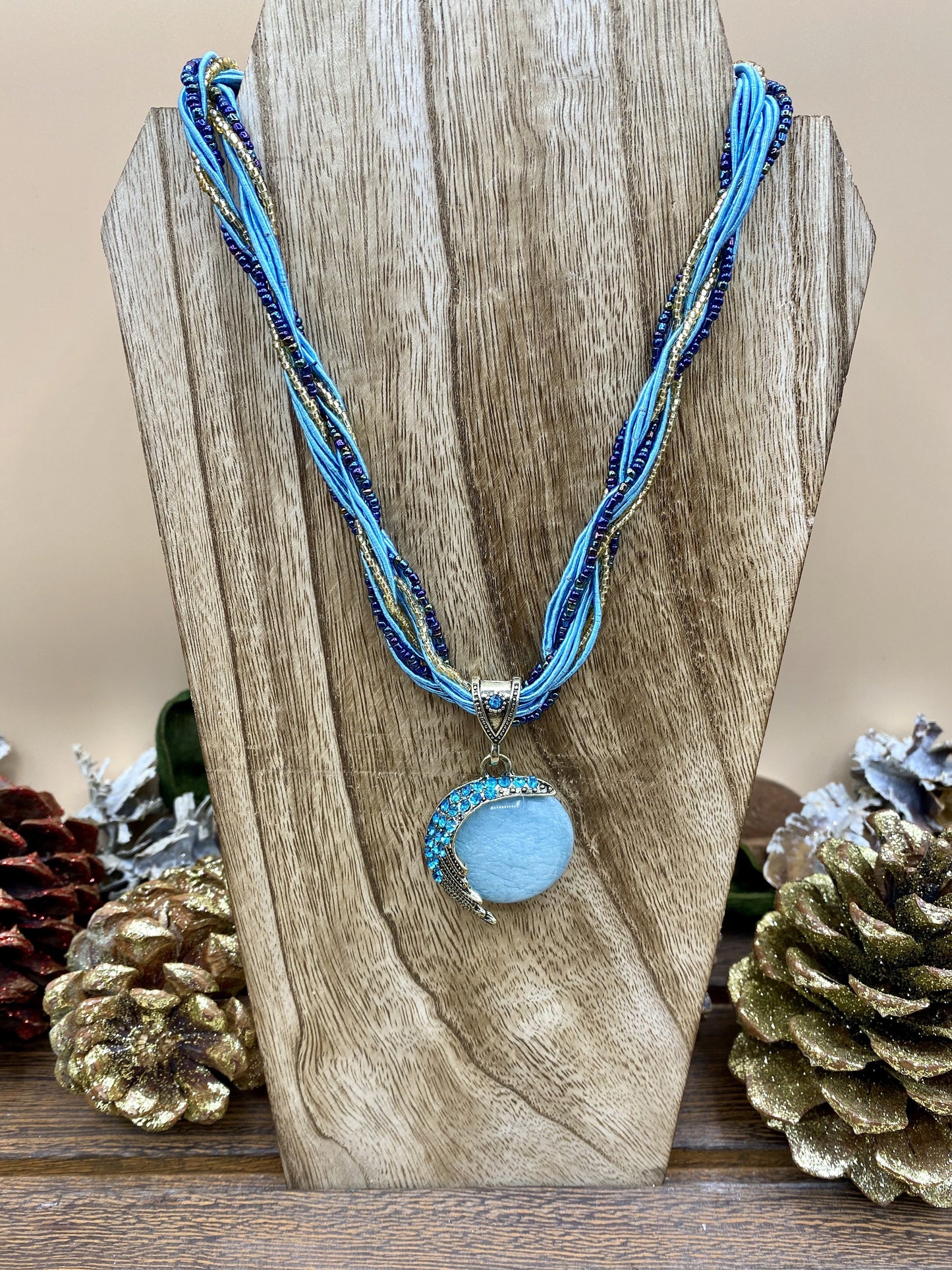 Handmade BoHo Indian Style Rope beaded Necklace With Turquoise Rhinestone Gem - Ocean Ice Color