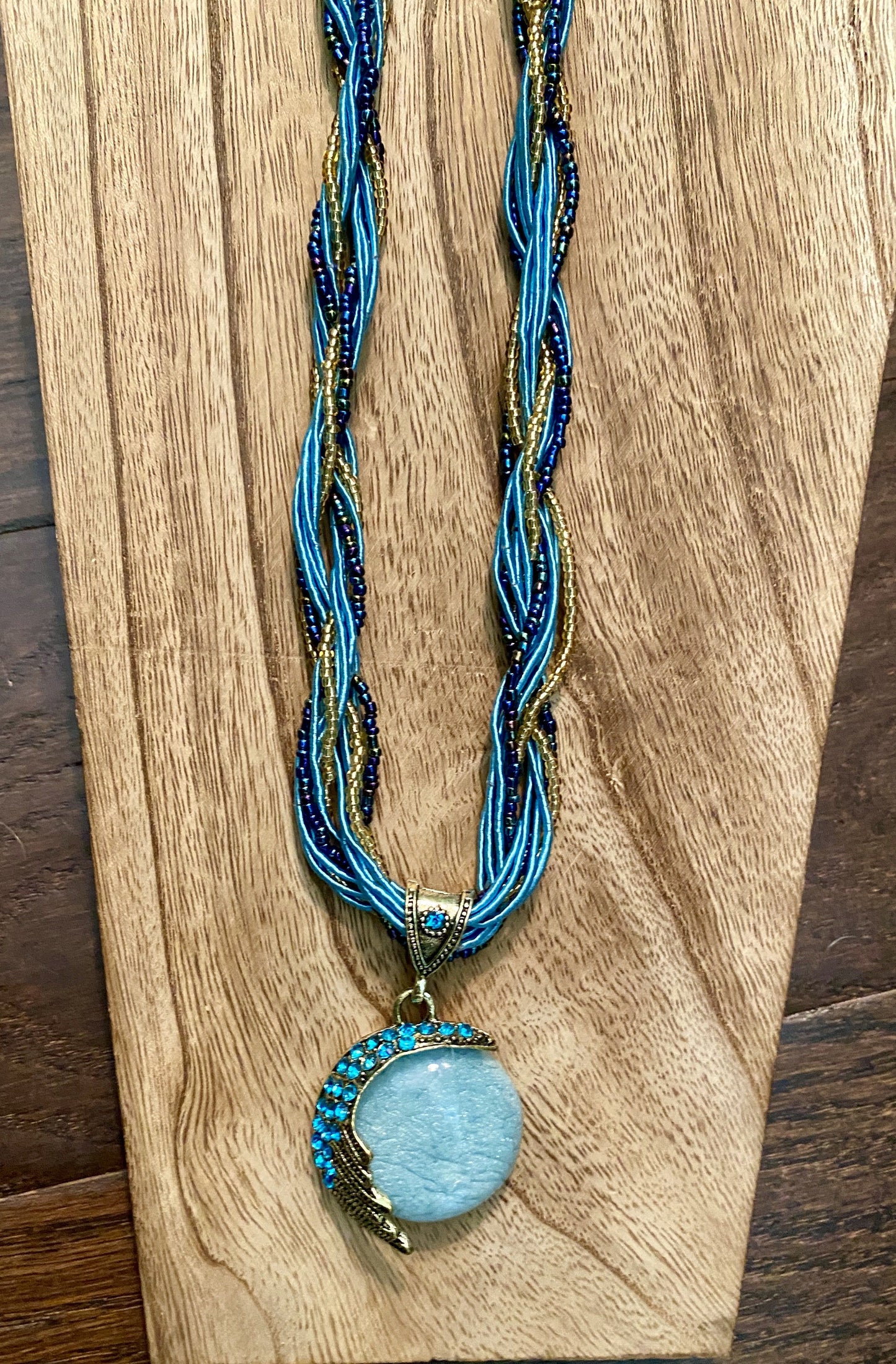 Handmade BoHo Indian Style Rope beaded Necklace With Turquoise Rhinestone Gem - Ocean Ice Color
